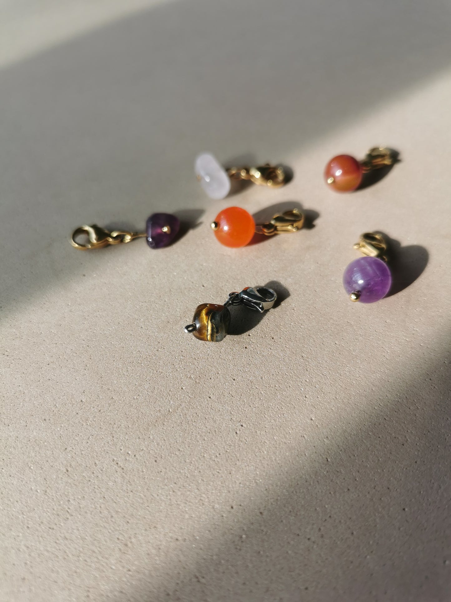 Charm in pietra naturale